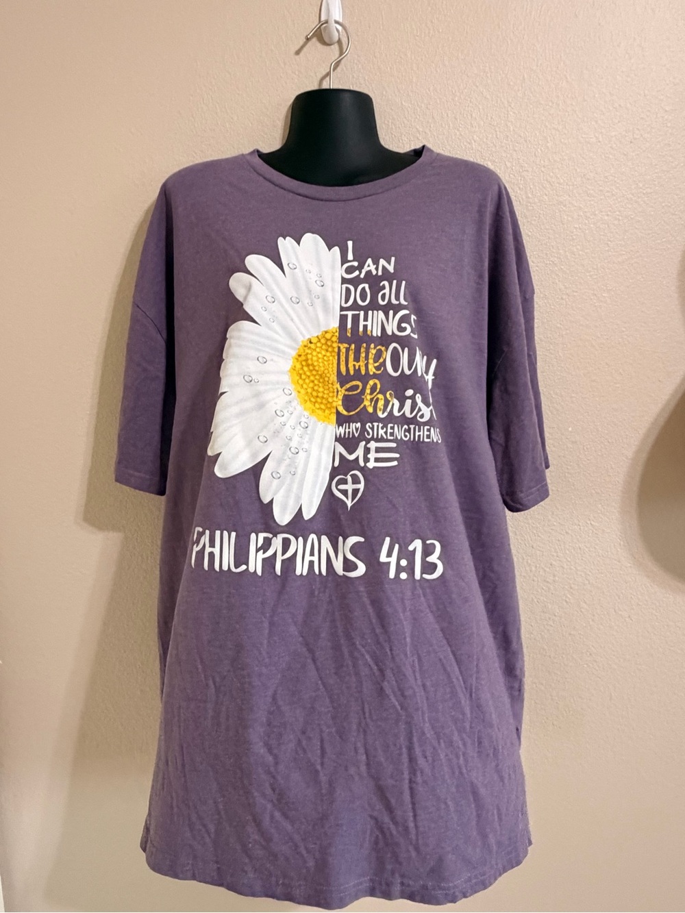 Purple Daisy Graphic Short Sleeve Tee - Inspirational Philippians 4:13